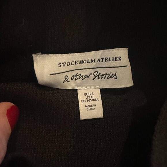 & Other Stories cropped relaxed fit turtleneck Small New Without Tags - Picture 3 of 7